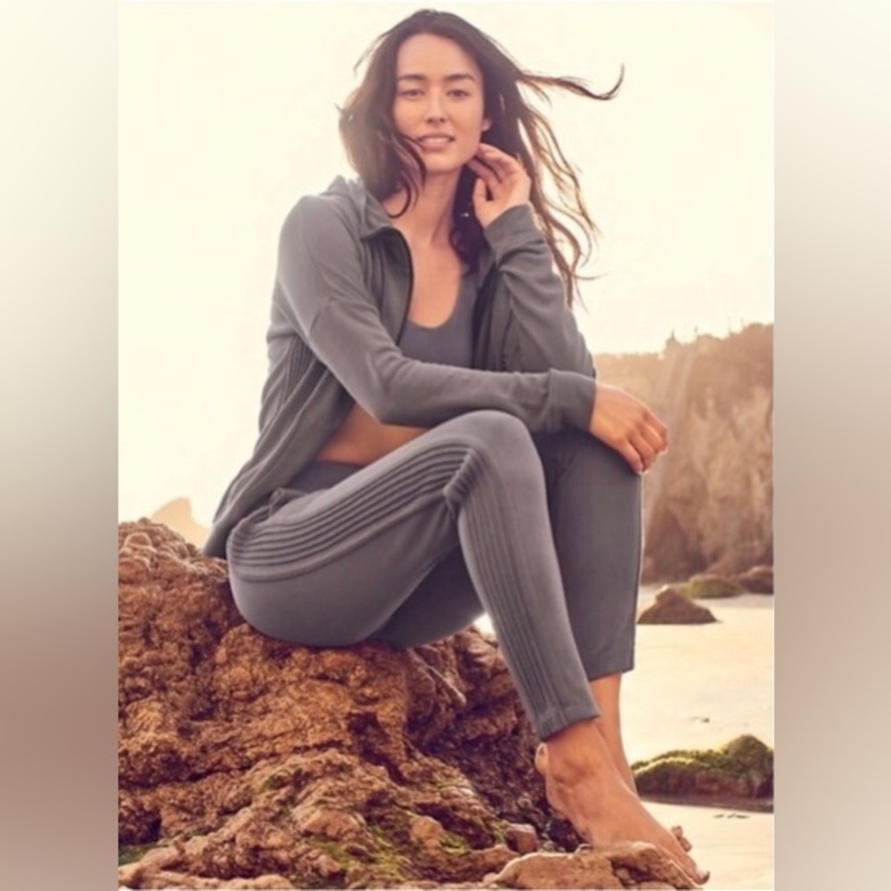 Athleta Serenity Pull-On Modal Loungewear Tapered Soft Pant in Gray XL $98